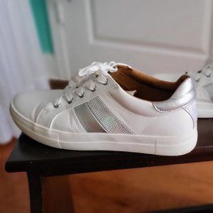 Report Roane Women sneakers sz 10